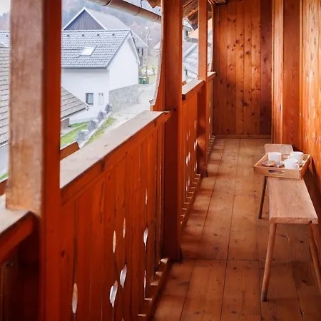 펜션 Traditional Slovenian House Pr'belej 지고르니예 고르예