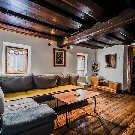 Traditional Slovenian House Pr'belej Vikendica