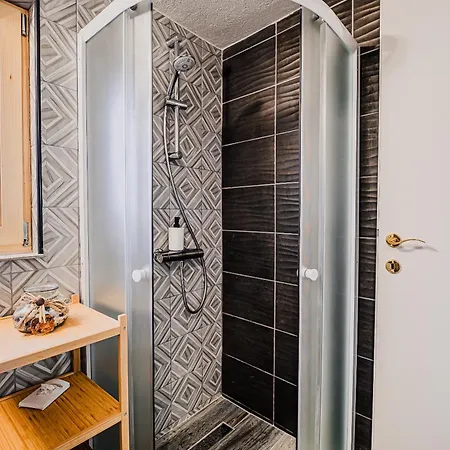 Traditional Slovenian House Pr'belej Vikendica