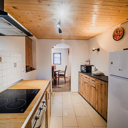 Vikendica Traditional Slovenian House Pr'belej *