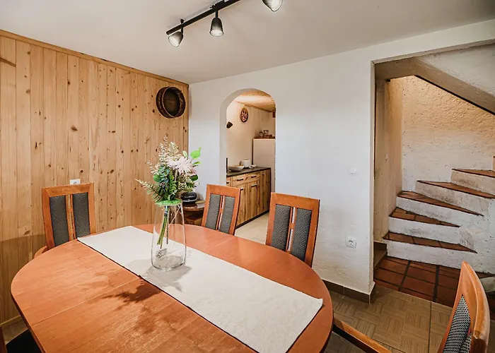 Ferienhaus Traditional Slovenian House Pr'belej *