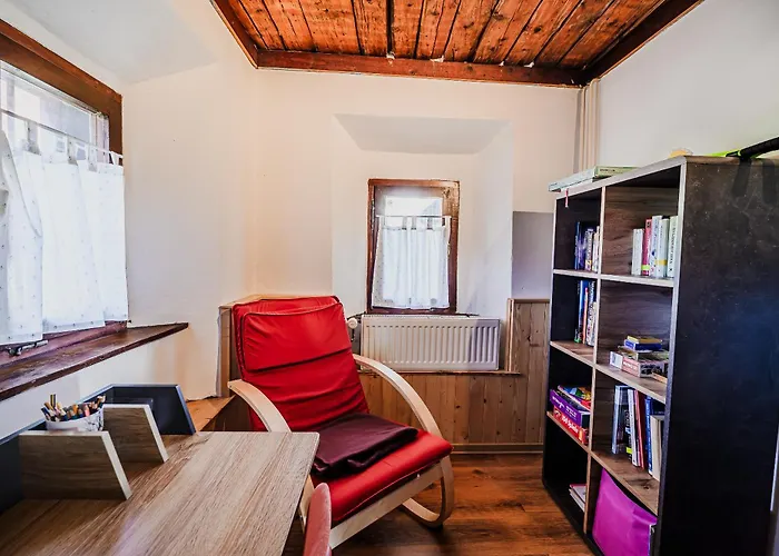 Traditional Slovenian House Pr'belej Casa de Férias